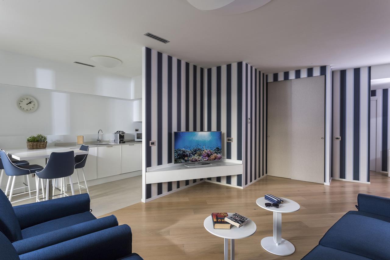 Embassy Aparthotel Rimini Ngoại thất bức ảnh