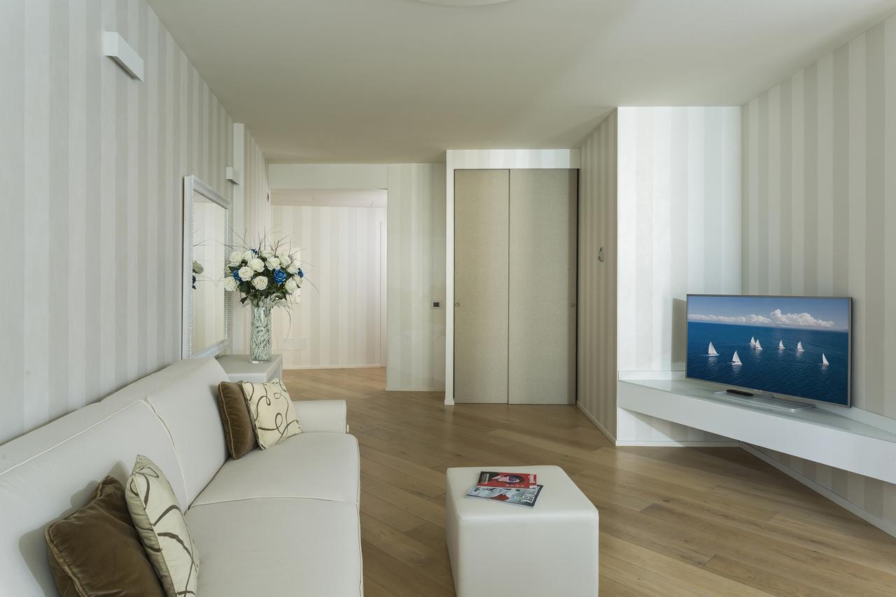 Embassy Aparthotel Rimini Ngoại thất bức ảnh